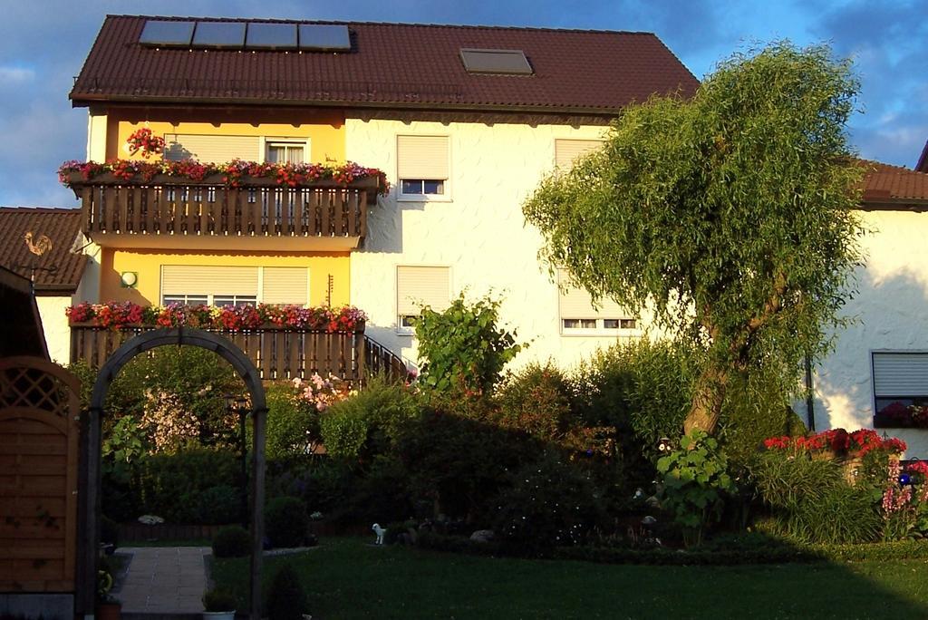 Haus Rossner Apartment Nemmersdorf Exterior foto